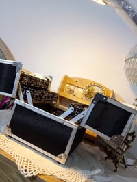 لوكر مكياج • طوابق