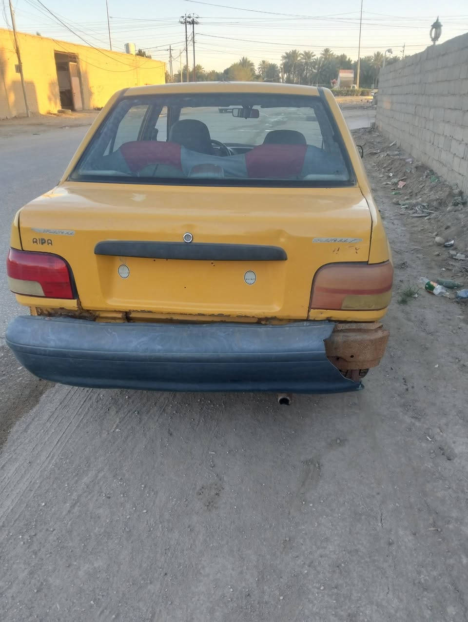 السلام عليكم سايبه موديل 15 قشرها شوفه عينكم بها ضربه منها بسيطه اتجاه السائق ما اندل اراعيها اتعهد من سرقه محركها خير من الله وقيرها خير من الله تايرات اجدد الخلفيات الامام نص عمر كهربائياته شغاله كلها رقمها صدامي سنويه كرتوني نافذه بال 23 مكان السياره بابل الحمزه الغربي سعرها      ((٨)) ورقات(***********) (***********)
