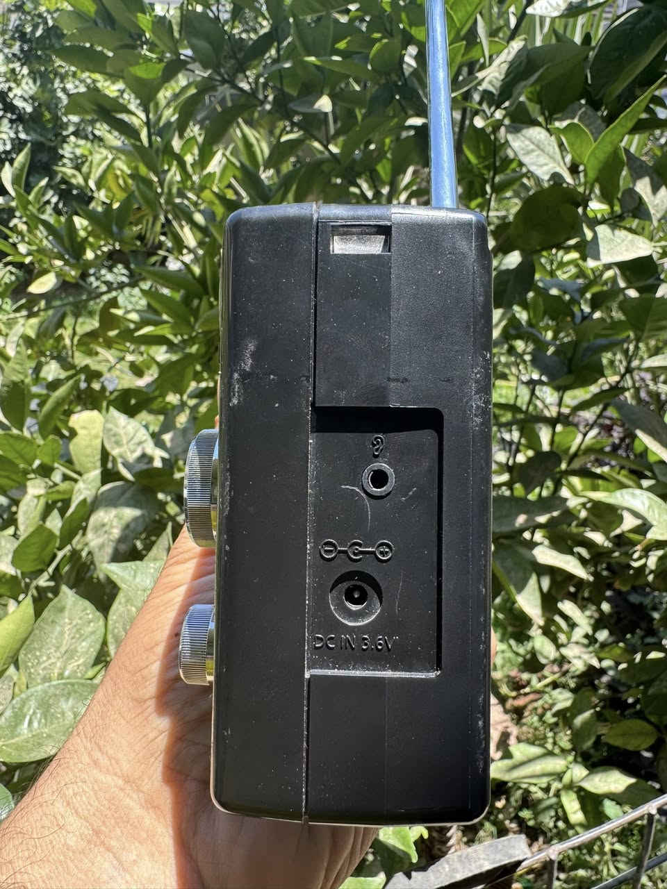 السلام عليكم راديو باناسونيك Panasonic صناعة اندونيسية قديم النظافة ممتازة سحب ممتاز مع بطاريات اصلية energizer max 

السعر 100 الف شامل التوصيل


**إذا كنت صاحب هذا الإعلان وتريد حذفه لأي سبب، رجاءا أرسل رسالة إلى الدعم الفني**