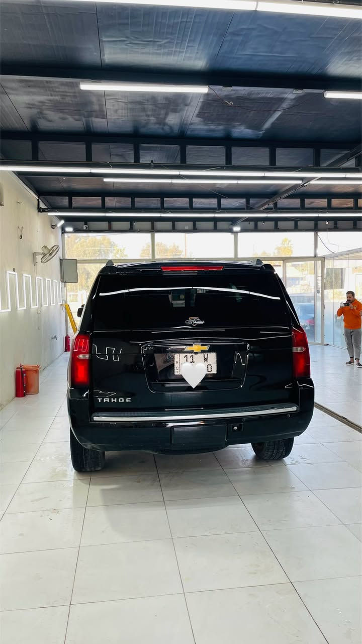 تاهو خليجي وكالة المنصور موديل 2015 المواصفات LTZ فول  وضع الشركه كفاله عده بارد حدادية تخم تاير  ادامه كامله 
رقم  بغداد  مميز 
باسمي شخصيا هزة جديده تحويل ثاني يوم 
مواصفات السيارة 
كشنات كهرباء 
رادار أمام خلفي جانبي 
خمسة بصمات 
شاشة بلقماره
حساسات أمامي خلفي
تحديد مسار 
تحكمات استيرن
كامرأة خلفية 
تشغيل عن بعد
قاصه سريه 
ابل كاربلي 
جنطه كهرباء
فتحت سقف
سماعات Bose
ستيرن كهرباء
كشنات تدفئه +تبريد + كهرباء دواخل كشنات قرميدي 
كشن ذاكره 
السعر 350 
  *********** للاتصال أو واتساب سونار موجود بالمنشور
