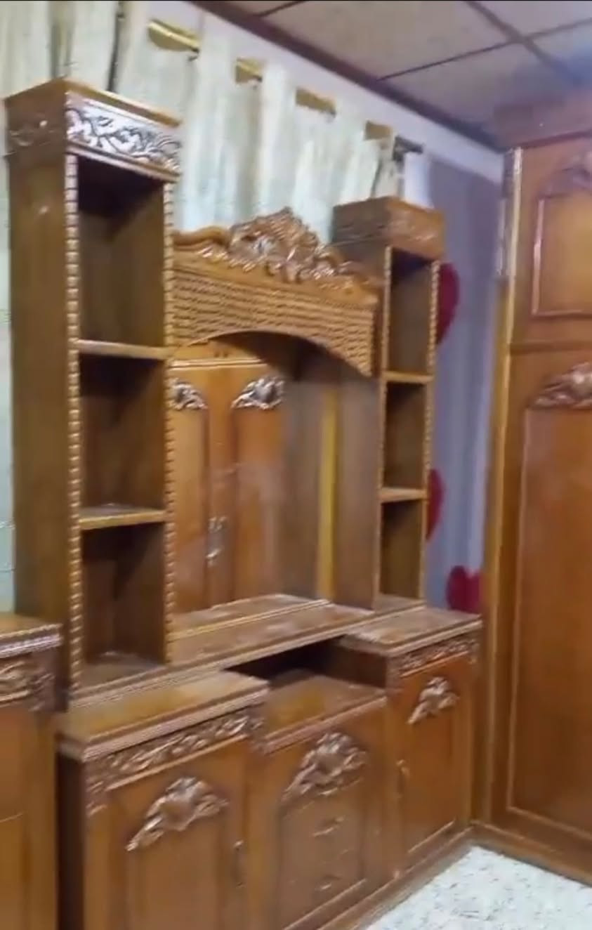 غرفه نوم نظيفه مستعملة شي قليل معاها دوشك سعر ٨٠٠ موصل الأيسر تفاصيل عالخاص


**إذا كنت صاحب هذا الإعلان وتريد حذفه لأي سبب، رجاءا أرسل رسالة إلى الدعم الفني**