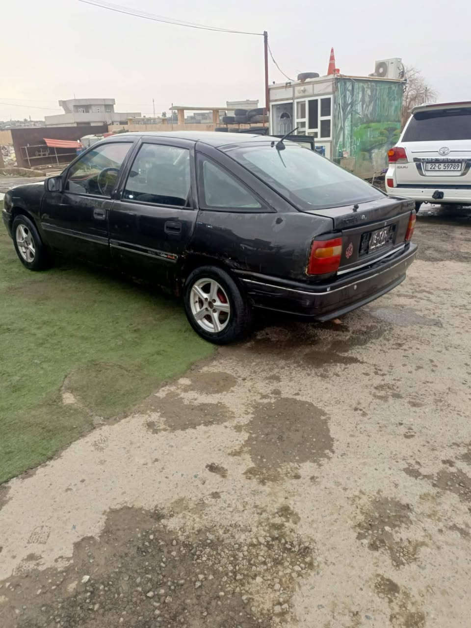 السلام عليكم
فكترا حجم ١٨ 
وكاله وتحويل شرط 
صدر نص عمر 
تايرات نضاف 
كهربائيياب شقاله 
كير شرط محرك بي صوت 
داخل نضيف 
السعر ١٢ وبيهه مجال 
***********
