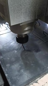 بفضل الله...تكملة لأعمالنا على ماكنة ال CNC مطبعة فراس الخطاط گميرة لل...