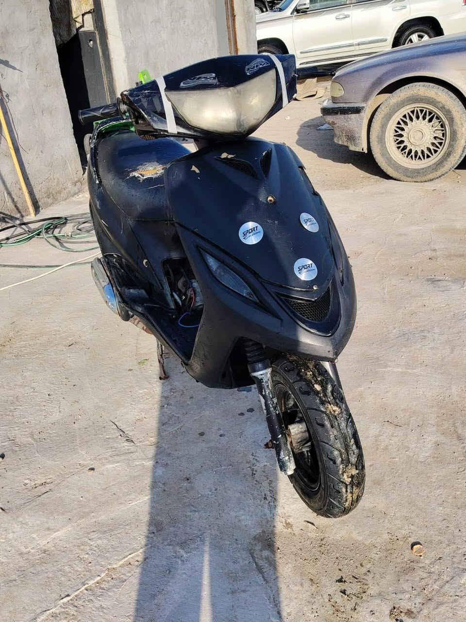 السلام عليكم دراجه للبيع ماكس مضلع درجه تخبل ماناقصها اي شي بس شغلات بسيطه متكلف السعر 300 وبيها مجال للطيبين العنوان حله شارع 80 مال النجف مامتواجد ع فيس هاذا رقمي ***********
