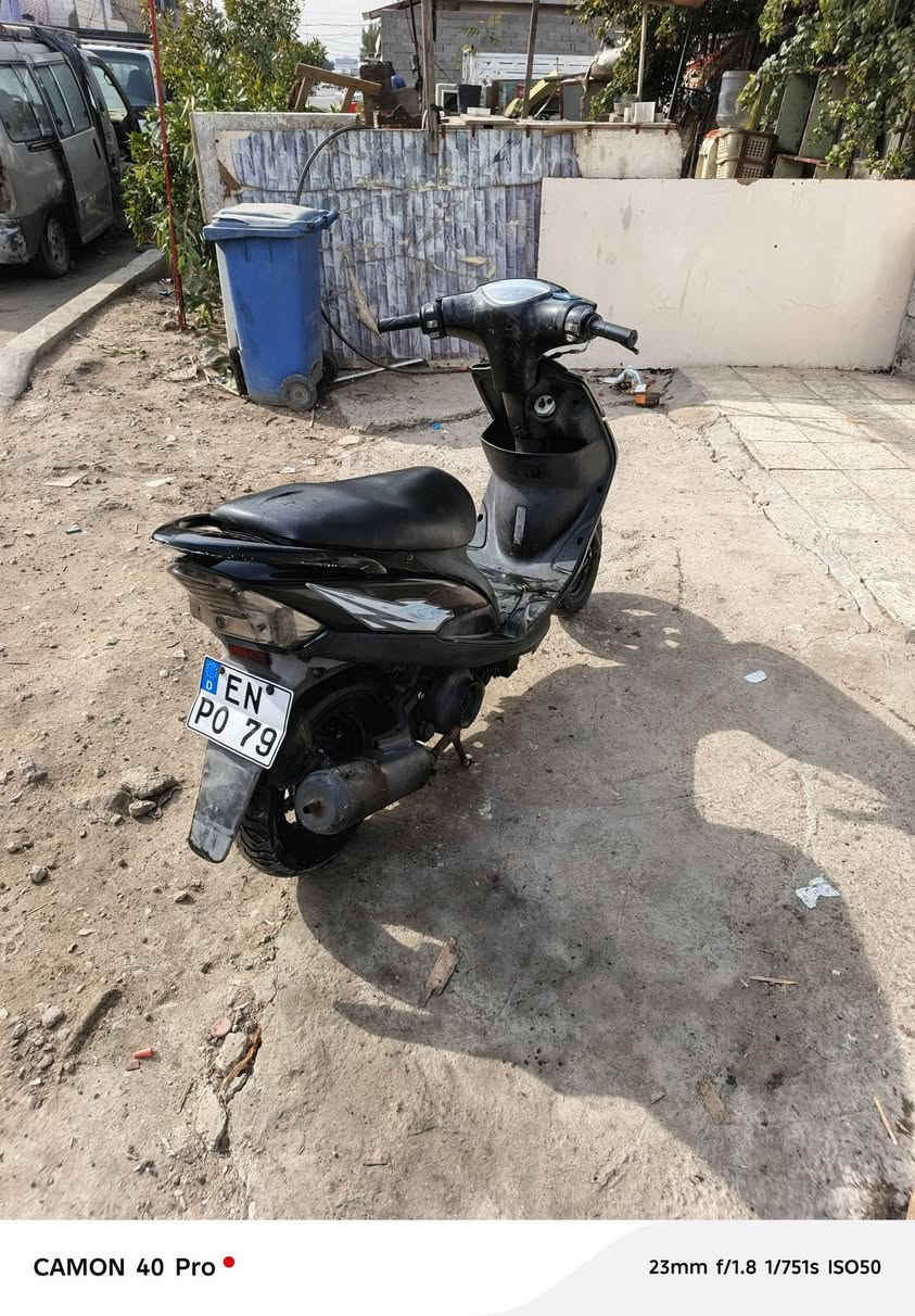 السلام عليكم ماكس عدله للبيع شغاله نكره سلف وهندر بلاديه الدراجه كهربأيات كلهه شغاله
المكان بغداد البلديات
 لسعر 450 وبيهه مجال حك لجيه
***********
