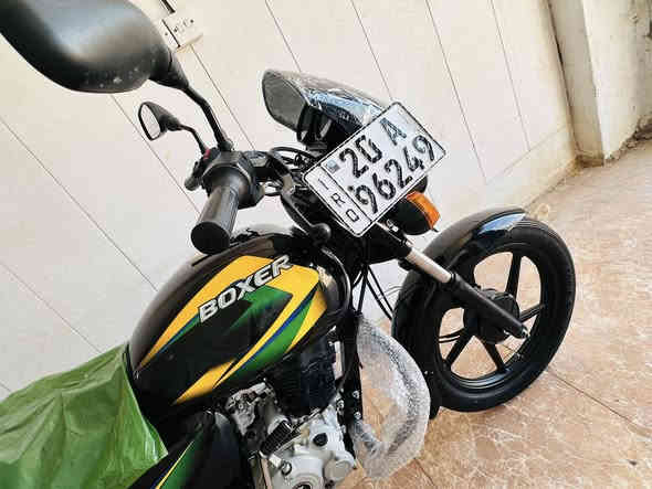 اخوان السلام عليكم 🫡 

دراجه بوكسر مديل ٢٣طالعه بل ٢٥ 

دراجه رقم وسنويه 

ديالئ 

مكفوله كفاله عامه من كلشي 

مكفوله منشخط تحويل ثاني يوم بسمك 

تجي شوف بعينك 

لوحات نكليزي 

شرط اخوان ابيعلك جوه سوك 

سعرهه ٢٣٥٠وشوفك حك الجيه شرط جوه سوك 

مكاني ديالئ بعقوبه امام المحسن 

***********
