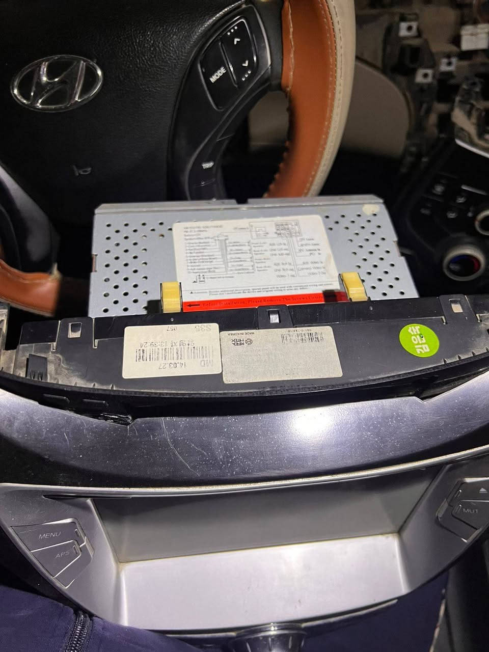 سلام عليكم أخوان
عندي شاشه النترا 2011,2012,2013,2015
للبيع اصليه اخواني رأيتها ب60 قفل رقم ***********
