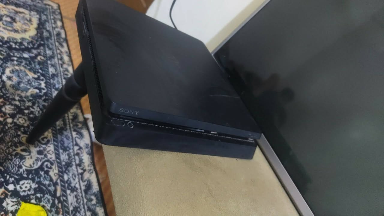سلام عليكم بلي فور سلم سعر قفل 165 قفل مفتوح للتنظيف الله شاهد ومشكله بي من ادخل القرص يكلي تالف أو غير معروف ويطلع لو ادخله القرص ويطلع فجاه ماعرف صراحه جربت بس قرصين مكاني بغداد حي العامل *********** مع 3 جوستكات تجاري ثثنين ميشتغلن وحده تشتغل طبيعي مع كامل ملحقات فقط يتهكر 13.2
