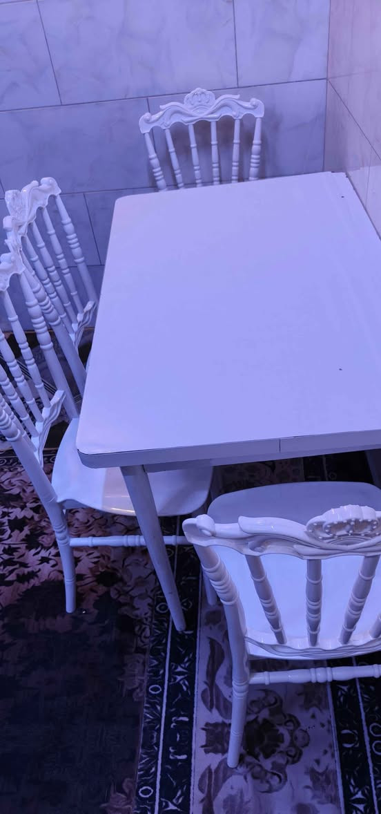 طاوله طعام مع كراسي 4 جديد السعر 100وبيه مجال قليل Singapore


**إذا كنت صاحب هذا الإعلان وتريد حذفه لأي سبب، رجاءا أرسل رسالة إلى الدعم الفني**