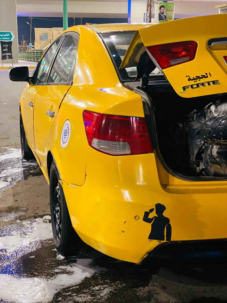 السلام عليكم للبيع سيراتو 2009 تكسي رقم مثنئ مميز (769) مصفره هيئه وغرامات جاهزة ثاني يوم اداور الك   ومجهزة من تخم تاير جديد وباتري جديد وتدفئه كشنات و سياره شوف عينك موضح بالصور وللاستفسار اكثر انتصل( ***********) والسعر (65)وبيها مجال حك الجيه مكان السياره سماوه _قضاء الرميثه
