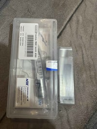 معدات اسنان • بدون اسم