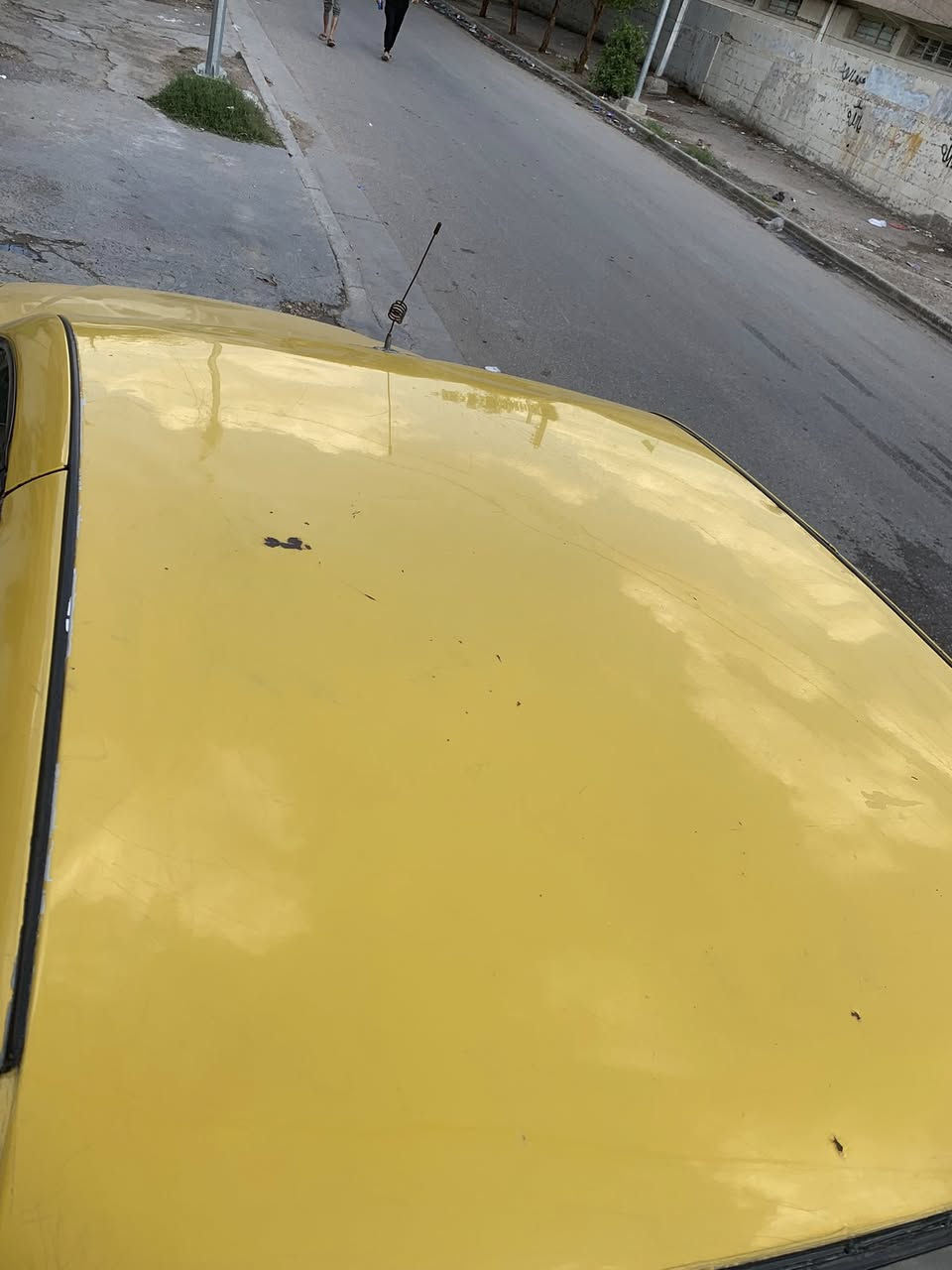 سلام عليكم سمند للبيع موديل 9 رقم بغداد انكليزي امصفرة هيئة وغرامات السيارة بسمي تحويل ثاني يوم داخلهة نضيف والكشر موضح بل صور اعنبار بريك جديد ودسكات جدد شادهن وبنزات خلفية جدد وفلنجات خلفية جدد بسس الفلنجات الامامية يرادلهن تصفير لتبريد شغال نقصة غاز كير ومحرك مابيهن شي تايرات نضيفات زوج جديد شادهن نقصهة البلوجكترات بل دعامية طافيات يرادلهن ربط بس مكان بغداد حي العامل السعر 26 وبيهة مجال مستعجل عل بيعة الرقم ***********
