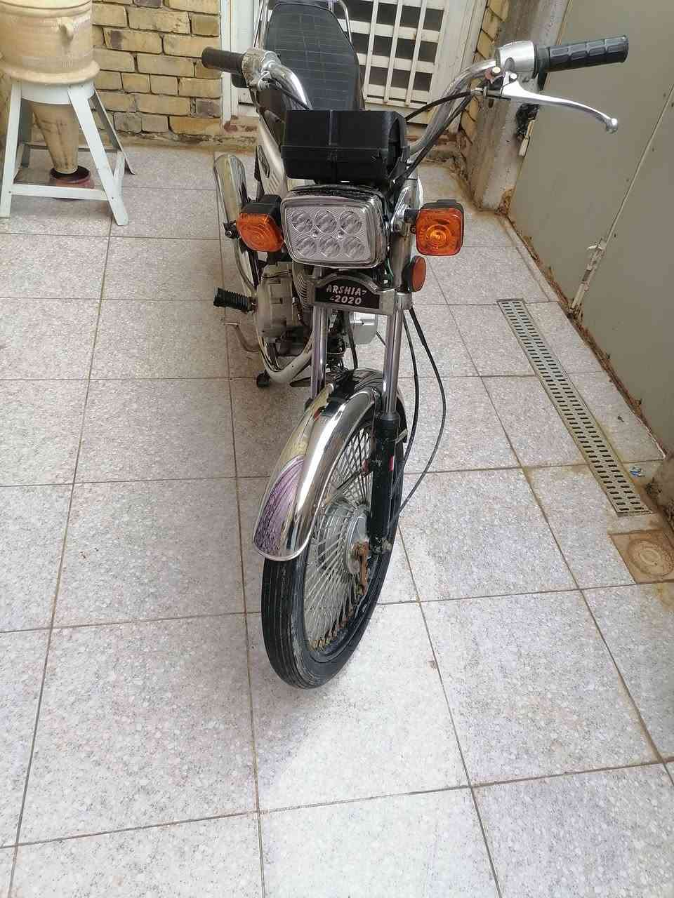 سلام عليكم دراجه نامه إيراني ارشا موديل 2020
بلاد مكفوله
أوراق اصولي الدراجه جاهزه على اخر حباية كل نقص مابيها كهربائيات كله شغال إشاير لايت زنون تايرات جاهزه
مكينه ناعمه تخبل

سعرها /// 625
  وبيها مجال قليل للشراي مو شراي لا تعبني


**إذا كنت صاحب هذا الإعلان وتريد حذفه لأي سبب، رجاءا أرسل رسالة إلى الدعم الفني**
