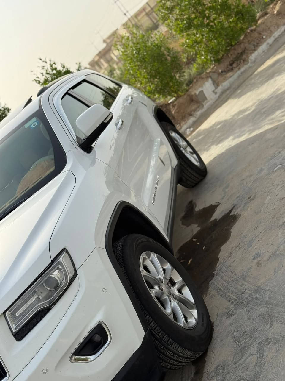 السلام عليكم للبيع جيب موديل 2014 خليجي فول مواصفات 1/1 لمتدد
مواصفات جكات تصعد وتنزل 
شاشة كبيرة 
مودات قيادة 
ستيرن كهربائي 
كشنات جلد + تدفئه 
كشنات كهرباء 
صندوق كهرباء 
ستيرن هيتر 
بنوراما 
ماشية 92 الف حقيقي 
كير طيارة 8 نمر 
اشاير بالمري 
يدات نيكل 
مكينه 6 سلندر 
انارة بالدوسات 
السونار مرفق مع الصور 
تخم تاير تخم دسكات 
سيارة جديدة مال بيت 
بعد هواي مواصفات معروفه لمتدد 
سيارة بسمي تحويل ثاني يوم 
***********
