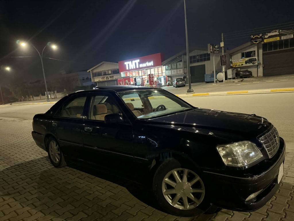 سه‌ره‌تا به ناوی خوای گه‌وره‌ 
مه‌لیكه‌ی موس D4 بچووك بێ ته‌قه‌و ره‌قه‌ 2 دوگمه‌ په‌رده‌ و سڵایت 4 كوشن كاره‌با برێك به‌ستراوه‌ سه‌یاره‌كه‌ كۆدی بۆ كراوه‌ هه‌موو گیانی به شه‌رت له‌ سلێمانی نرخ 51 گه‌ڵا و معامه‌له‌ی برایانه‌ 
ژ.م *********** السليمانية, العراق
