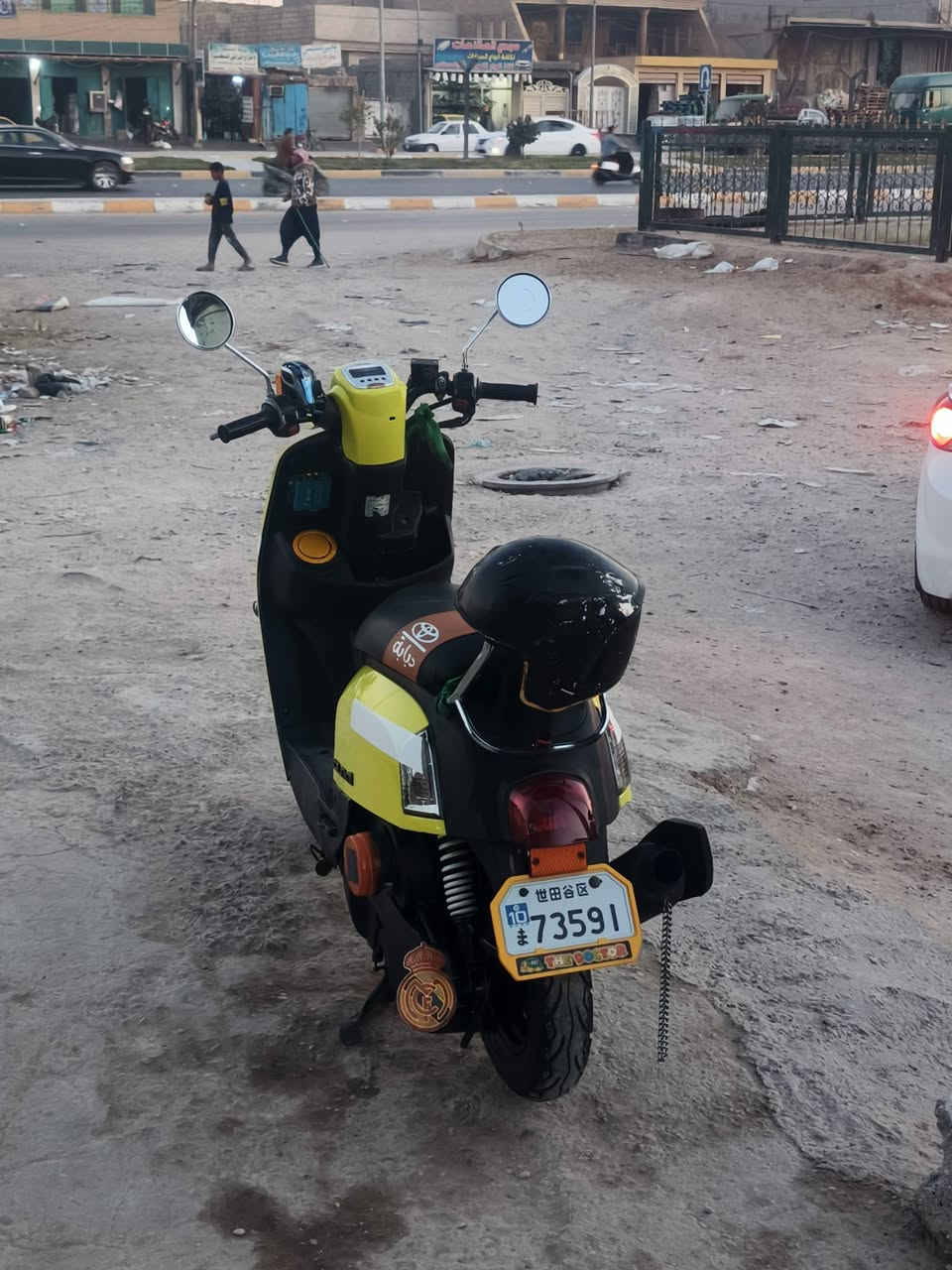 السلام عليكم بوليس نوزل 2010كفرات مصبوغه مكينه ما مفتوحه دراجه مال جناي وما متعوبه
ثلاث سماعات بالجنطه 
مسجل بلوثوت
هورن 
شاشه شغاله
زوج تايرات جدد
صالنصه رياضي 
لايت زنون
كهربائيات كلها شغاله 
السعر خاص
مكاني كربلاء قنطرة السلام ***********متواجد واتساب وماسنجر
