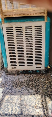 مبرده نظيفه للبيع مستعجل 50الف 07811731728