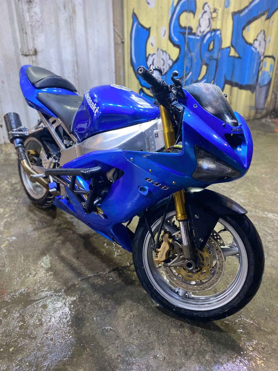 كاوسكي 2004    636 للبيع المكينه مكفوله ولكشر مثل ما موضح بلصوره  السعر 32 وبيها مجال مكاني بغداد ***********
