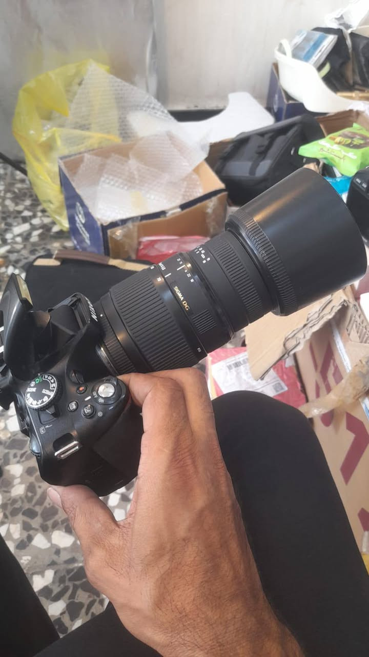 سلام وعليكم
كامره للبيع 
نيكون 5100 
شاشه قلابة
 زوم 70 على 300
ناقل الصور وياه جنطه وياه رام وياه غراضه كامله.. 
كامره اخت الجديد 
﴿سعر خاص﴾ رقم/ ***********📞
مستعجل على بيعته
