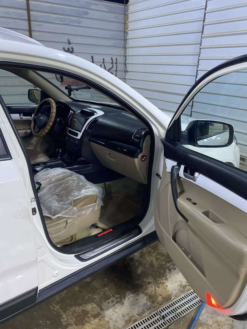 سلام عليكم
سورنتو موديل 2015 خليجي فول مواصفات محرك v6 سبعه راكب مكفوله من صبغ فقط بارد باب سايق سياره بسمي تحويل مباشر سعره ١٨٥ مكاني كربلاء 📞***********
