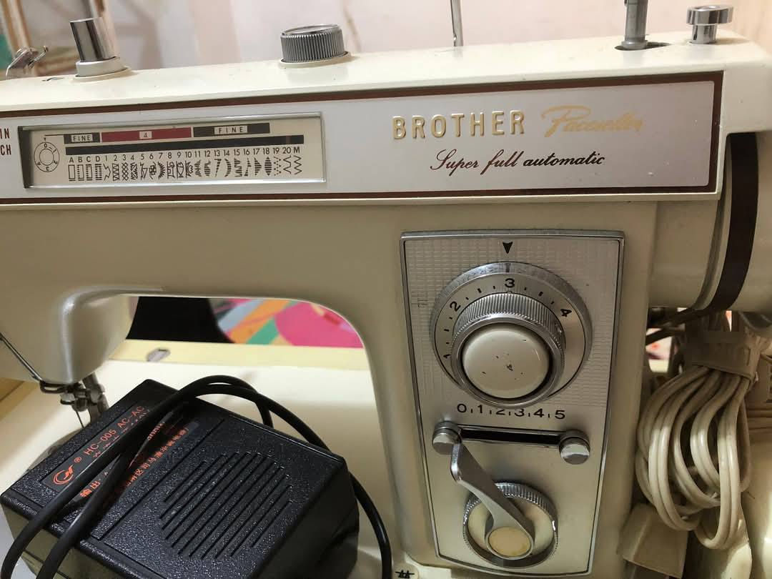 مكينه براذر خياط جديده شخط مابيهه وياهه جنطه وميز خياطه سعره 180 مكان بغداد الغزاليه  تطريز 24 نقشه وبيت دگمه


**إذا كنت صاحب هذا الإعلان وتريد حذفه لأي سبب، رجاءا أرسل رسالة إلى الدعم الفني**