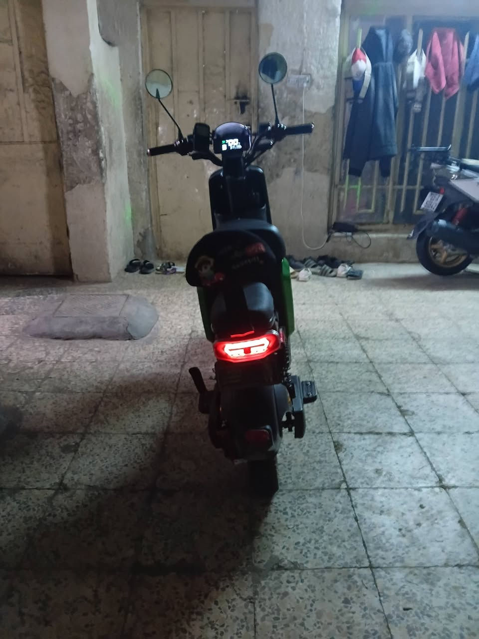 بغداد شرق قطاع الاول وسعرها 300 سعرها قفل***********
