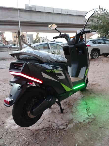 السلام عليكم دراجه شحن كيرين سبورت موديل 2025 جديده لوك استخدام كم مره داخل المنطقه وصل المعرض موجود قبل ٢٠ يوم. بطاريات كبار شركه اصلي كرافين عدد 6. تمشيك مسافه  50  _ 60 كيلو حسب السرعه والوزن. السعر ٩٠٠ الف. مكاني كراده خارج ***********
