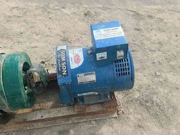 موطور شاتك دويز موطور جديد مشتغل بس شهر ونص البيع مكان محاويل ناحية الامام موجود خاص وهاذه رقمي سعر 800 وبه مجال الطيبين ***********
