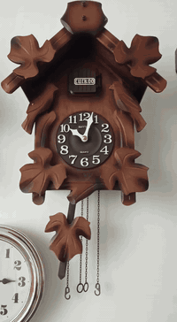 للبيع ساعة كوكو ماركة رايثم كوارتز استيراد أسواق الدقيقة تعمل بنظام البطارية حجم الكبير مابيها رأس غزال ولا تقالات الساعة شغالة 100% مكينه جديدة ونظيفه سعرها 160 مع التوصيل مكاني بغداد جسر ديالى القديم ***********
