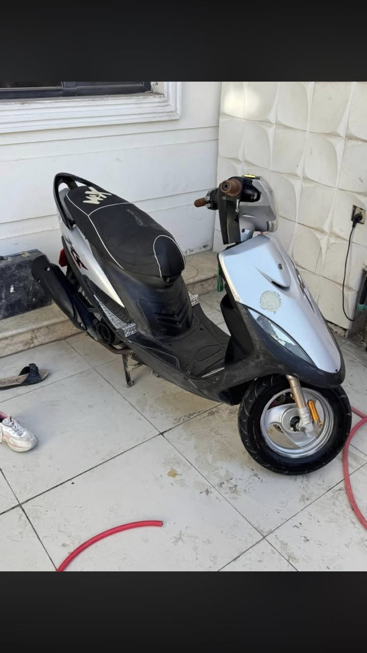 سلام عليكم مرخصت الادمن المحترم ماكس عدله للبيع دراجه كلها بلاد تايرات جدد باتري جديد توني شديتها كفرات بلاد مكينه ممفتوحه49صالصنهFMتخبل فصلتها صدر رياضي مكاني بدوره حي الصحه***********
