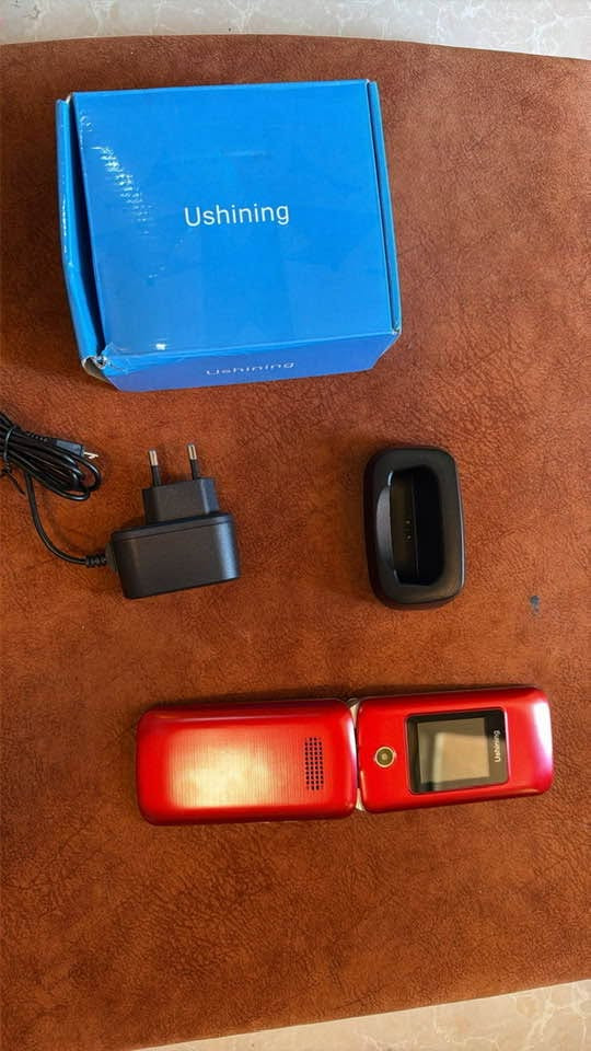 "" هاتف ushining t3105-4G
نظام الطوارى (تخلي 5 ارقام)
راديو-بلوتوث -كاميرا-لايت-دبل سيم-منبة-حاسبة-نظام الاتصال السريع -شاشة كبيرة-احرف كيبورد كبيرة
‎شاحنة قاعدة ولاسكلي وميموري خارجي 2كيكا ودبل سيم


**إذا كنت صاحب هذا الإعلان وتريد حذفه لأي سبب، رجاءا أرسل رسالة إلى الدعم الفني**