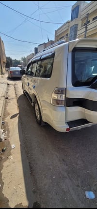 باجيرو ٢٠١٥ مكفوله من الصبغ فقط بيه بارد مكينه كير كفالة ماشيه ١٥٠ الف...