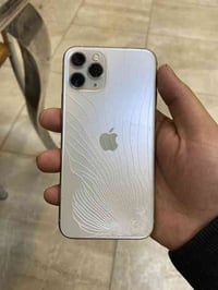 ايفون 11 برو • ٢٥٦ • مكسور ضهره