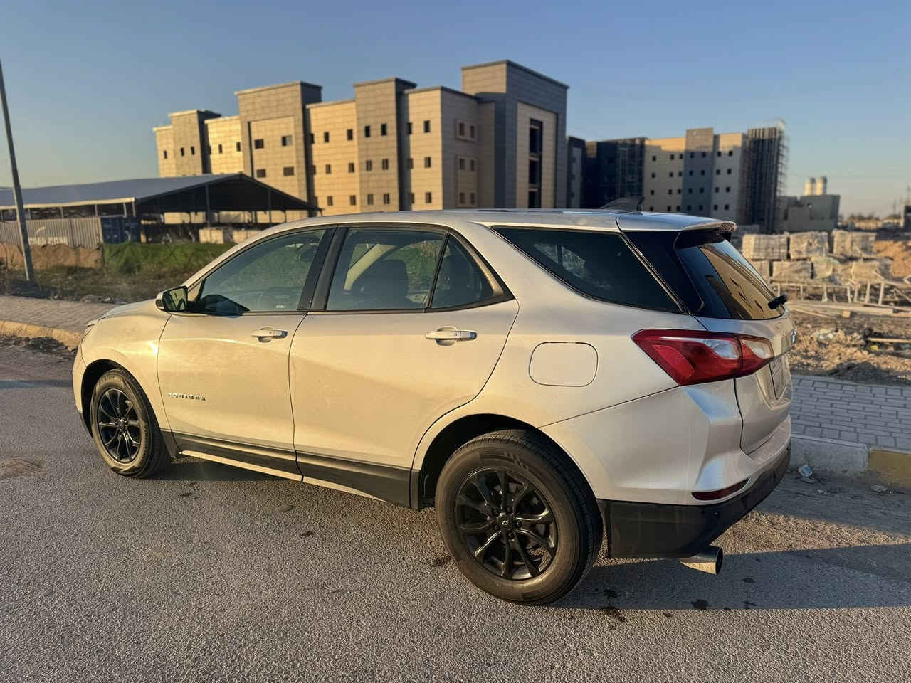 شوفرليت اكوينكس 2018
بيها 4 قطع بدون دواخل مواصفات lt شاشه كار بلي كامره دواره سايد بريك دكمه 5 بصمات جنطه كهرباء كشن كهربائي تبريد قطعتين
السعر 110 بيها مجال قليل
***********
