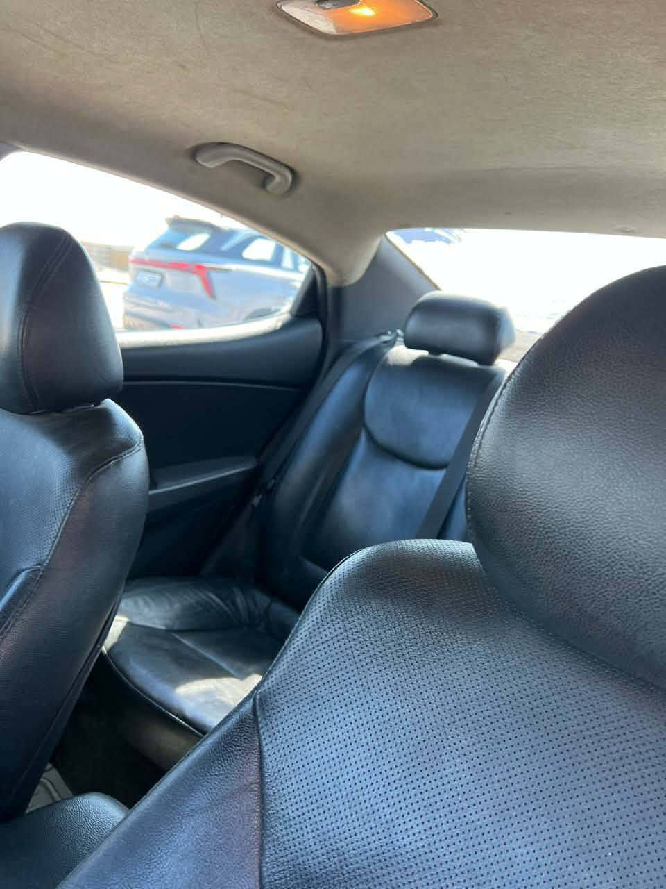 لنترا منفيس  ماخذيها بسنة ل2018 لليوم عدنا 
ما رقمناها  وابو المنفيس ما ندله شايل كفالة اصوليات مديل2016
السعر  75  ترهم مراوس محرك1800دوش 
حادث باب وجاملغ فقط ‏‪***********‬‏
