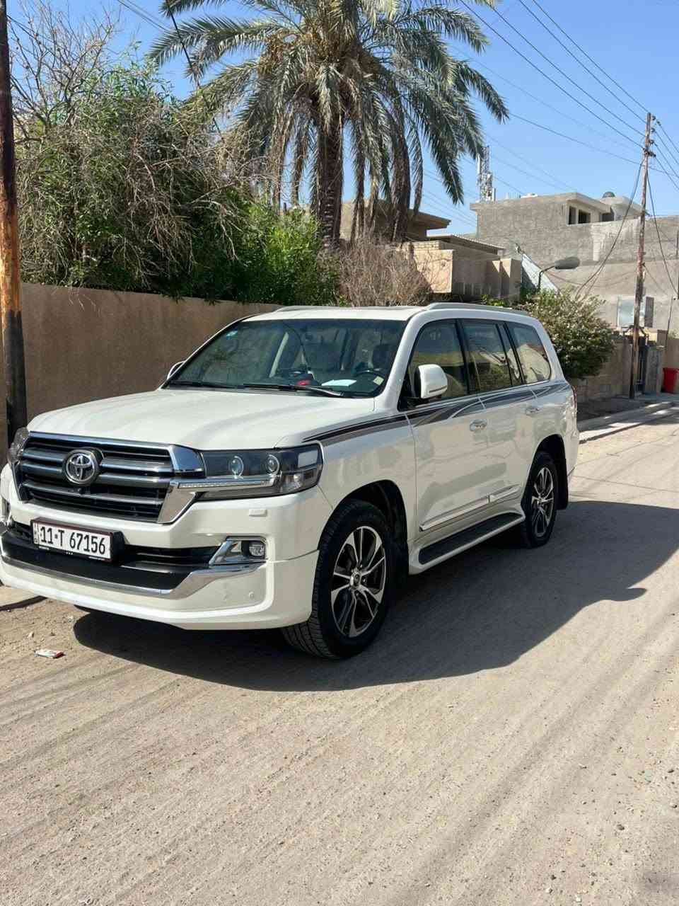 لاندگروز 2020 بريم
السيارة مكفولة فول مواصفات 
ملاحضة بيها رصعات بالجنطة خفيفة
رقم بغداد
المكان حي الجهاد
معروضة ب 53$ وبيها مجال بسيط
***********
