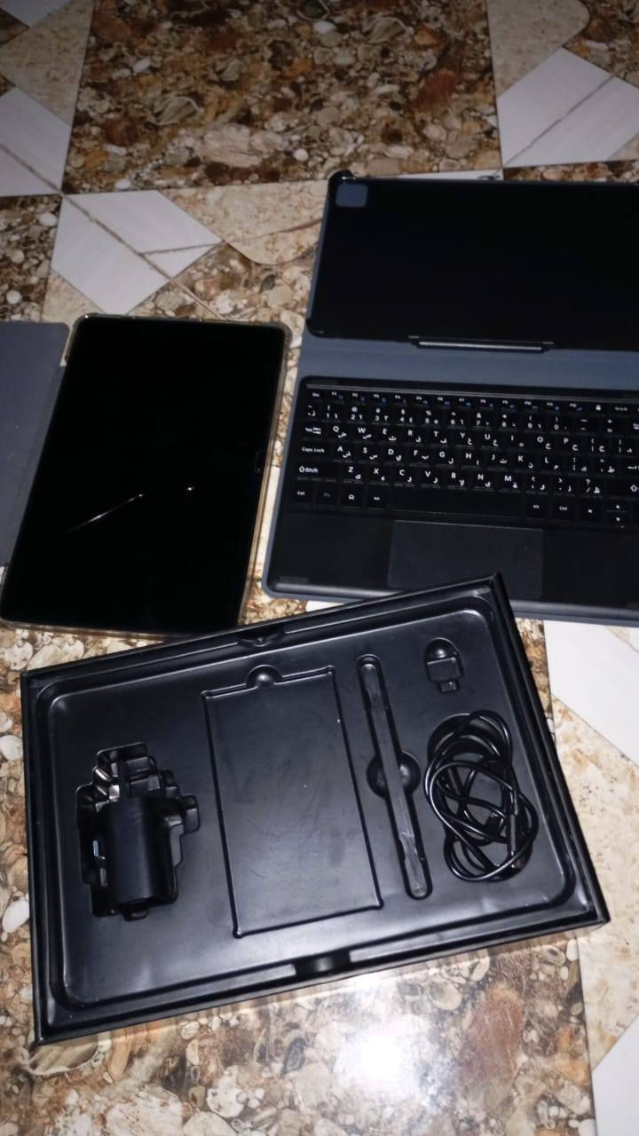 سلام عليكم
 ايباد G-Tab s40 للبيع فول كل ملحقاته وياه ذاكرتة 256 مستعمل قليل السعر عله هذا الرقم
***********
