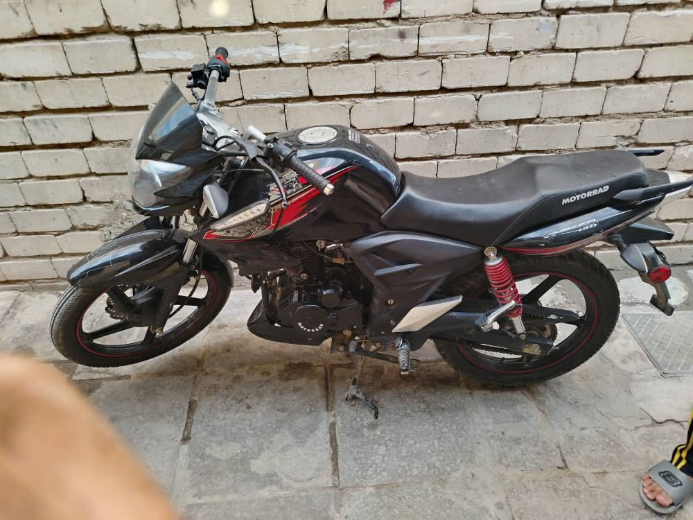 دايوان بطح
موديل23
كفالة عامة
السعر 1125000
وكيلهة العارضي
مكانهة نجف عسكري كبل
ماشية٧٥٠٠
للاستفسار.    *********** النجف, العراق
