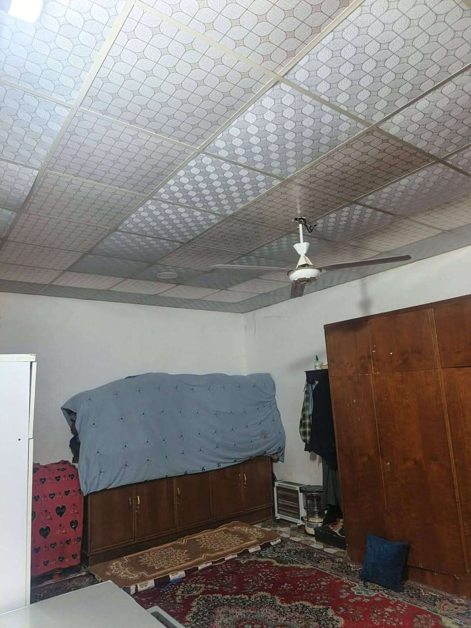 سلام عليكم
مشتمل مساحه 125 
صلاح الدين خلف جامع الهدى
غرفتين نوم وحده فوك وحده جوه  مطبخ حار وبارد 
استقبال وصاله البيت مرتب كله سقوف وسيراميك مصبوغ داخل وخارج
للبيع سعر 60 قابل للتفاوض


**إذا كنت صاحب هذا الإعلان وتريد حذفه لأي سبب، رجاءا أرسل رسالة إلى الدعم الفني**