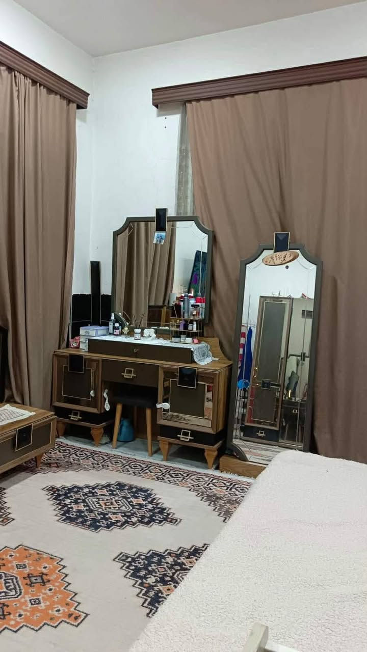 غرفه تركي البيع جديده كلش 7قطع ضررها مثل ما ضح بصوره المكان هياكل غزاليه سعر 850وبيها مجال


**إذا كنت صاحب هذا الإعلان وتريد حذفه لأي سبب، رجاءا أرسل رسالة إلى الدعم الفني**