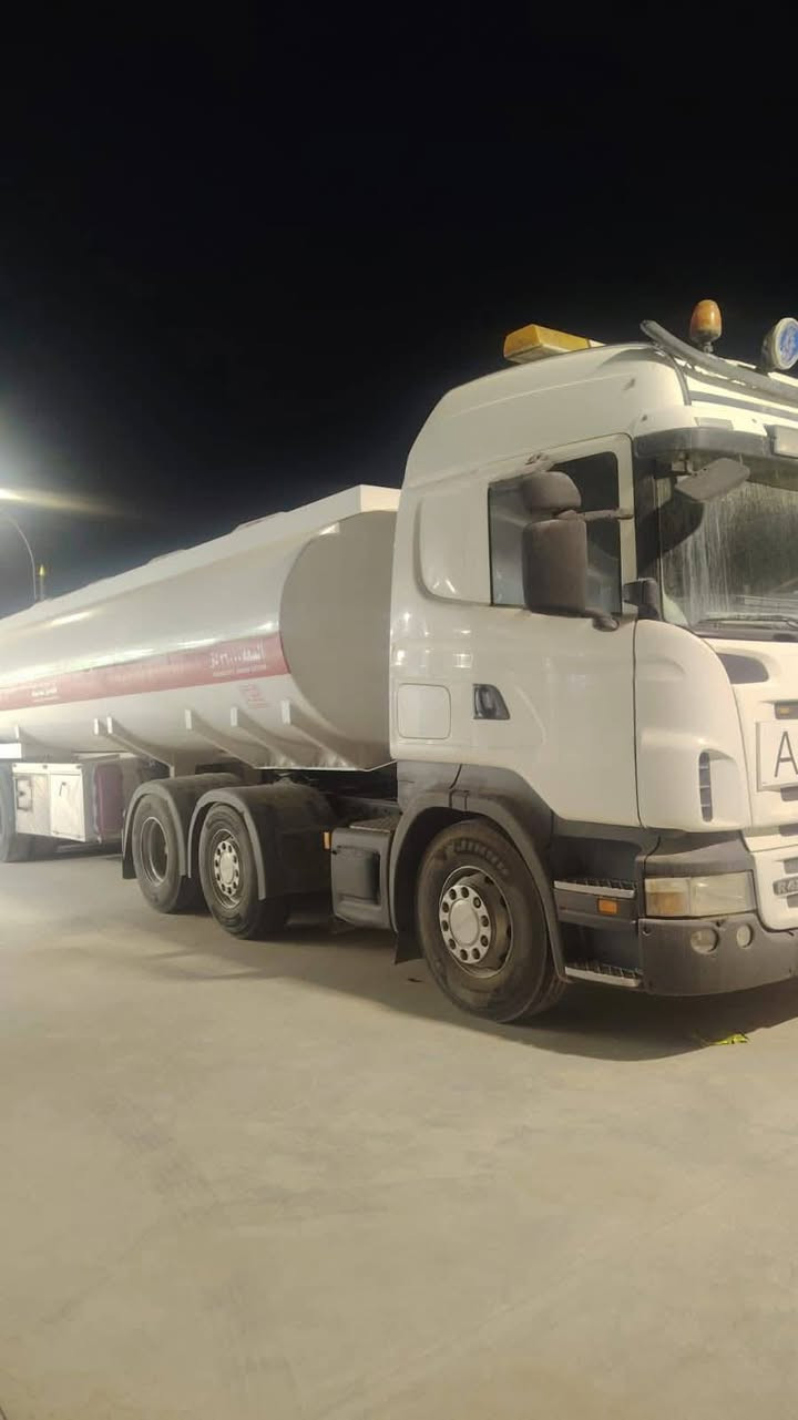 تتوفر محطة وقود استثمارية قيد التشغيل للبيع في محافظة المثنى ناحية الوركاء وفق التفاصيل التاليه
- ارض المحطة استثمار لمدة ٣٠ سنة قابله للتجديد من دون مزاد بمبلغ ايجار رمزي جدا
- مساحة المحطة ١ دونم
- تقع في منطقة ذات كثافة سكانية وحركة كبيره وتخلو من اي منفذ توزيعي وموقع مهم ومؤثر جدا
- المحطة جاهزه للتشغيل بنسبة ١٠٠٪؜ 
- معفاة من الضرائب 
- مشيدة وفق احدث المواصفات من قبل شركة تركية وبمعدات مطابقة للضوابط الصادرة من وزارة النفط من منظومة اطفاء وتغليف الخ
- عدادات حسب المواصفات مضخات عدد ٩ مه مضخة البنزين الجوال خزانات قياسية ٨ ملم عدد ٥ 
- مولدات مع كابينه للرقيب الالكتروني 
منطومة كامرات 
- سيارة حديثة
- نقل ملكية مباشر امام الاستثمار والمنتجات النفطية
السعر المطلوب 3مليار ونص للتواصل ***********
