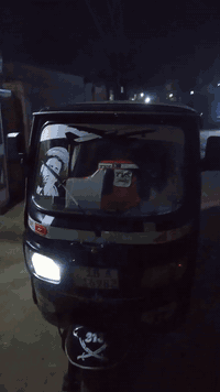 سلام عليكم تكتك للبيع نوعه تي فيى س مديل21رقم انكليزي تحويل ثاني يوم جاهز من كلشي كبل للشارع سعره شراي تصل على رقم  
‪0787 339 8291‬‏
