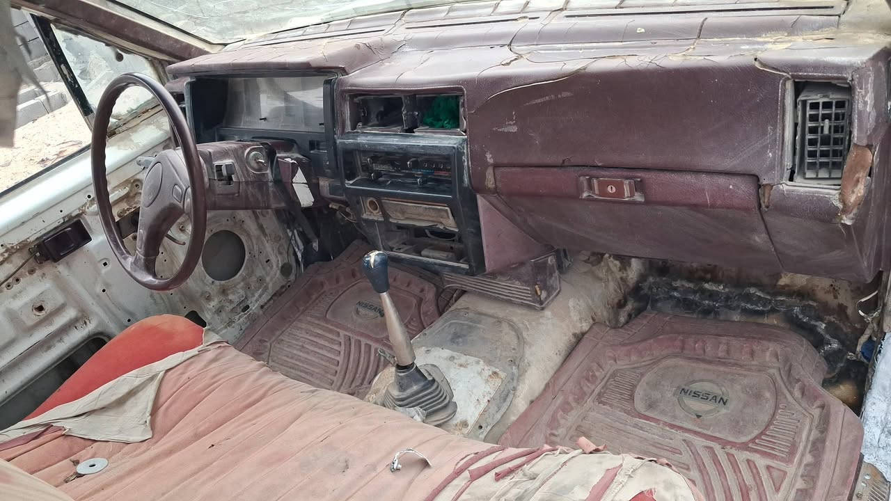 بيكم نيسان دبل قماره موديل ٩٢ مكينه كير ونجي كير عادي طخم تاير جديد حداده جديده تحويل مباشر مكان السياره الزبير السعر ٢٠ اتصل ***********

