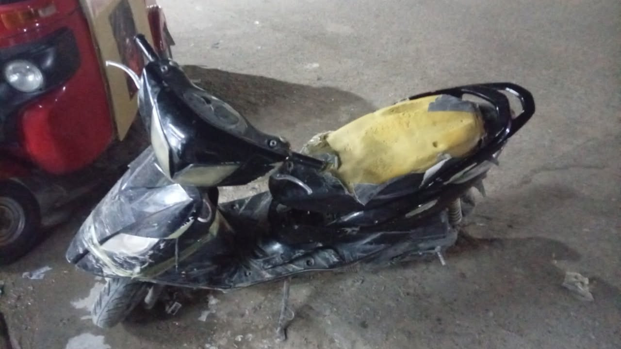 السلام عليكم ثعلب البيع  سعر 300 مكان الشعلة ‬ ‭ ‭0 776 204 7614‬
