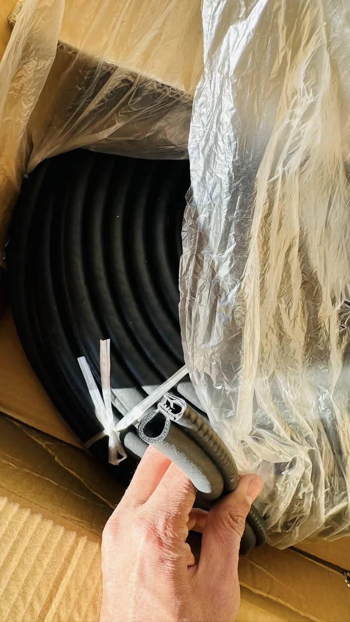 ربل باب قاصة
عازل صوت و اتربة
المتر —- 1500
——————————-
الشطرة /شارع دبي/قرب مستوصف الفتاحية 
***********
