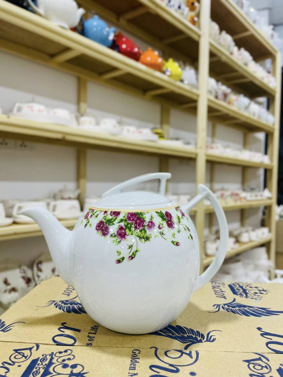 هه را جى و هه رزاني
جوان ترين قوري حه را رى لا مان ده س ده كه ويت 
 وا تساپ و  فايبه ر  ***********
