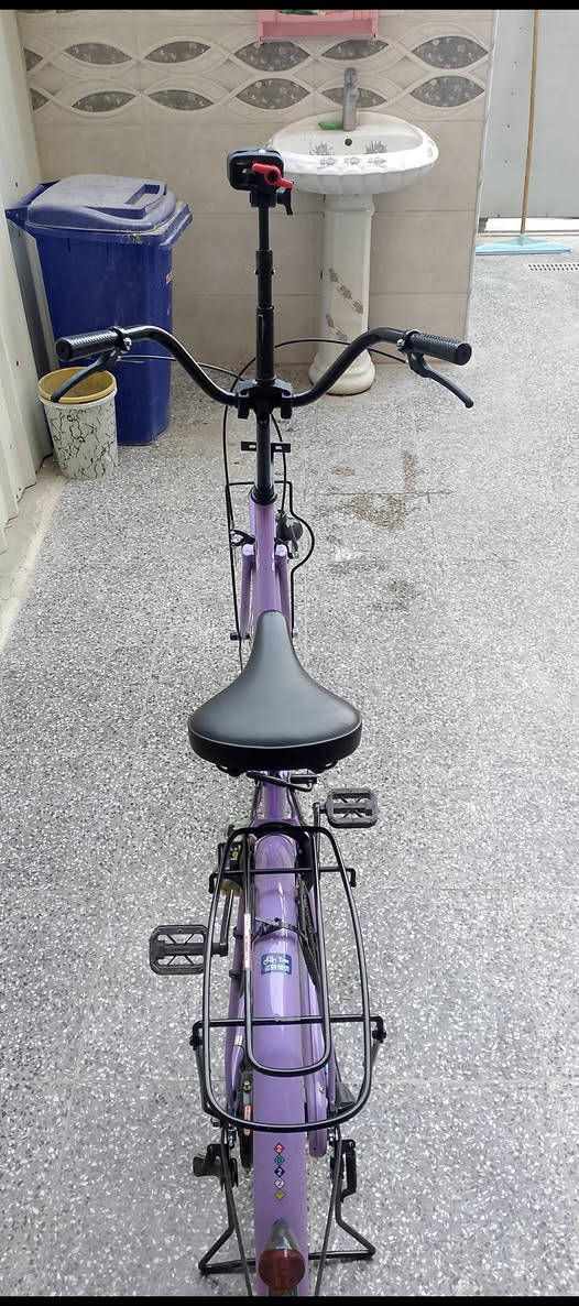 بايسكل للبيع بيدي موديل 22 حجم 26 مكان بغدا السعر 135 ***********
