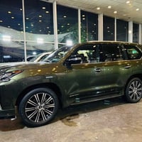 لكزس LX570 سوبر سبورت • ٢٠٢١ • زيتوني