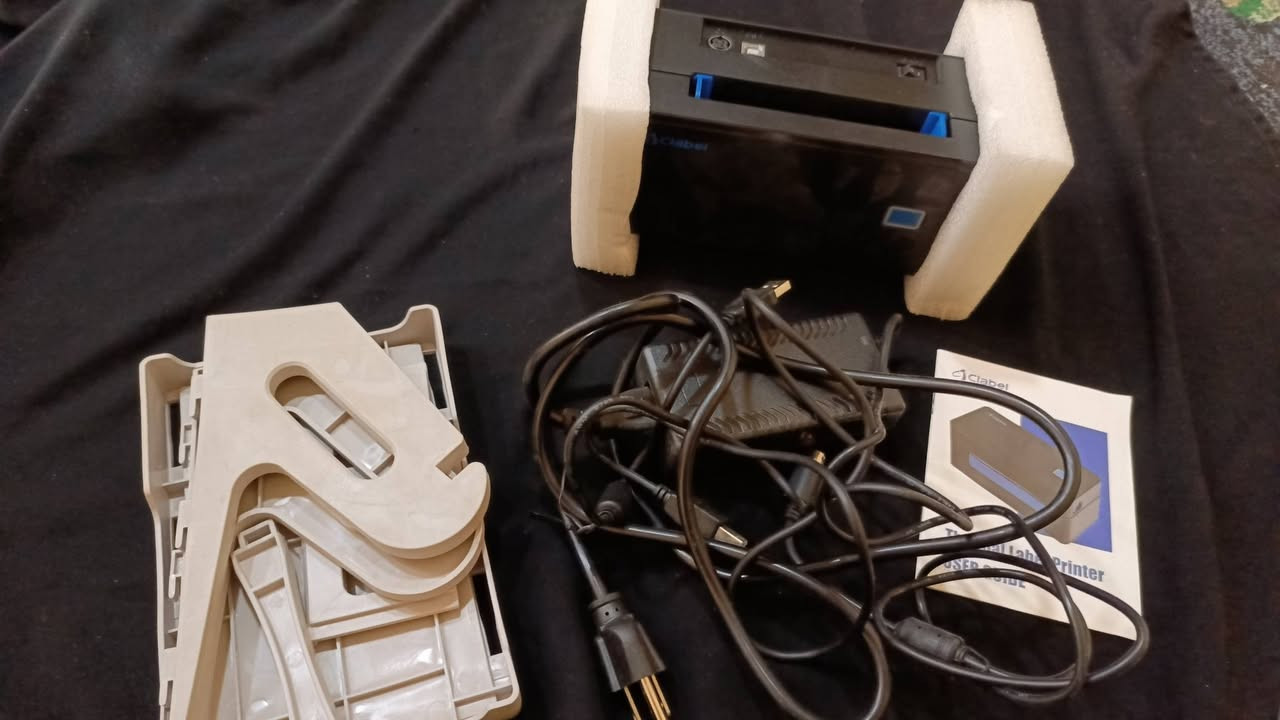 طابعه للي يردها ينطي سعر


**إذا كنت صاحب هذا الإعلان وتريد حذفه لأي سبب، رجاءا أرسل رسالة إلى الدعم الفني**