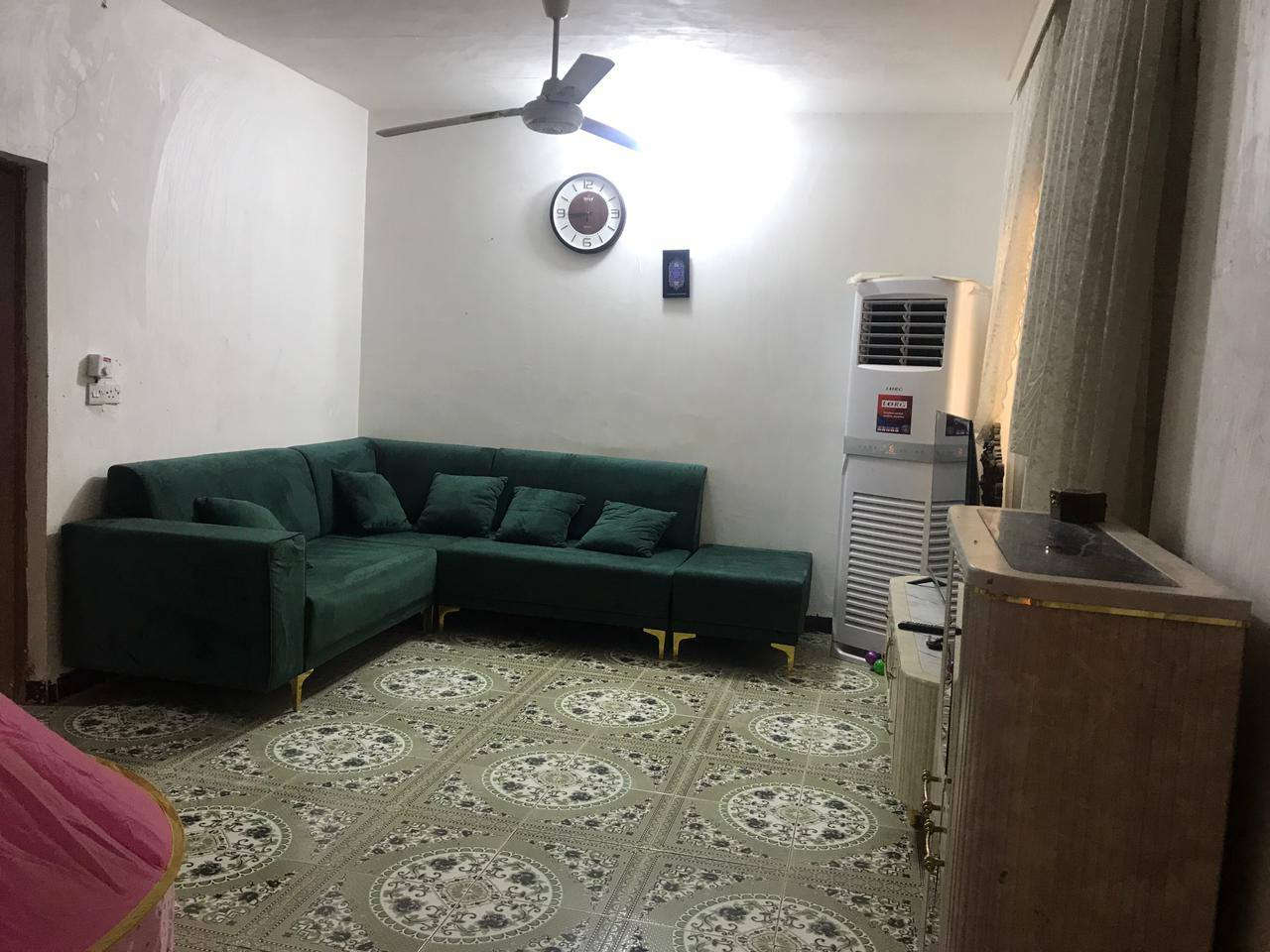يا الله بيت للبيع تقية ثالثه 200م مطلوب مبادرة 50مليون ثالث بيت على الشارع الرئيسي طابقين الطابق الأرضي متكون من غرفه وصاله وبراني ومطبخ و صحيات خارجي وداخلي والطابق الثاني  غرفتين وصاله وصحيات بناء نظيف عكاده


**إذا كنت صاحب هذا الإعلان وتريد حذفه لأي سبب، رجاءا أرسل رسالة إلى الدعم الفني**